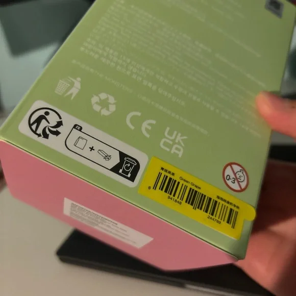 Pop Mart Labubu Exciting Macaron - Green Grape - Picture 4 of 5